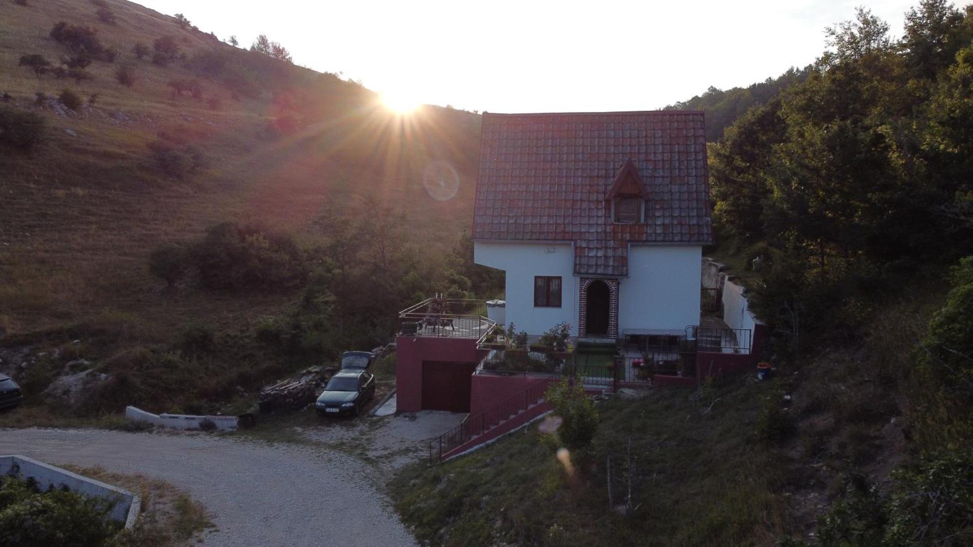 Vikendica "Oaza Mira" Vila Gacko Exterior foto